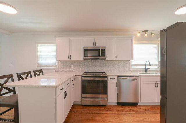 300 Abbotts Avenue, Lexington, NC 27292