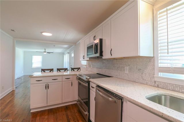 300 Abbotts Avenue, Lexington, NC 27292