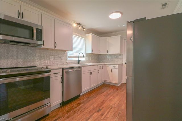 300 Abbotts Avenue, Lexington, NC 27292