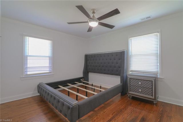 300 Abbotts Avenue, Lexington, NC 27292