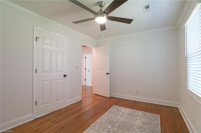 300 Abbotts Avenue, Lexington, NC 27292