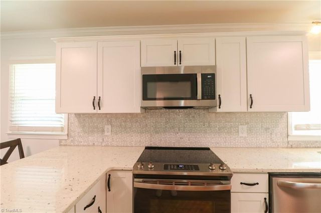 300 Abbotts Avenue, Lexington, NC 27292