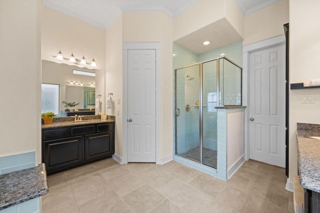 1217 Hobbs Reach Lane, Houston, TX 77008