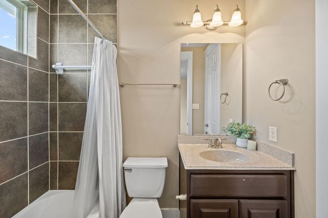 1217 Hobbs Reach Lane, Houston, TX 77008