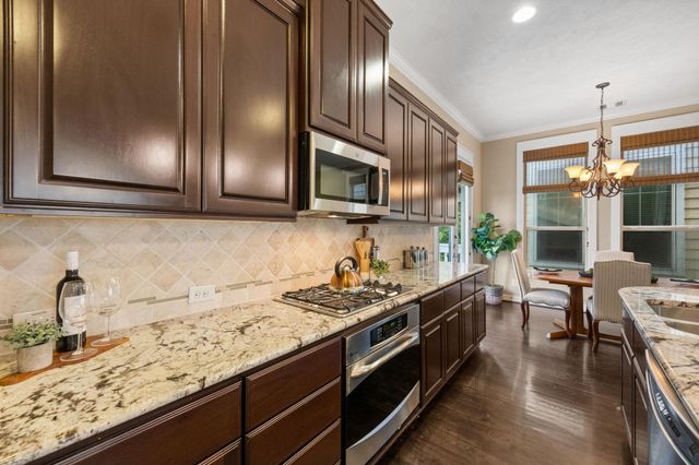 1217 Hobbs Reach Lane, Houston, TX 77008