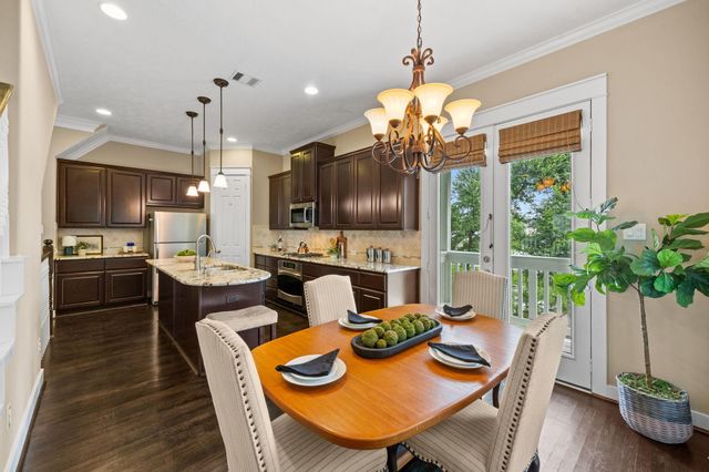 1217 Hobbs Reach Lane, Houston, TX 77008