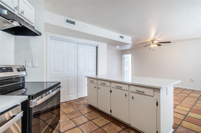 823 S Water St 1A, Corpus Christi, TX 78401