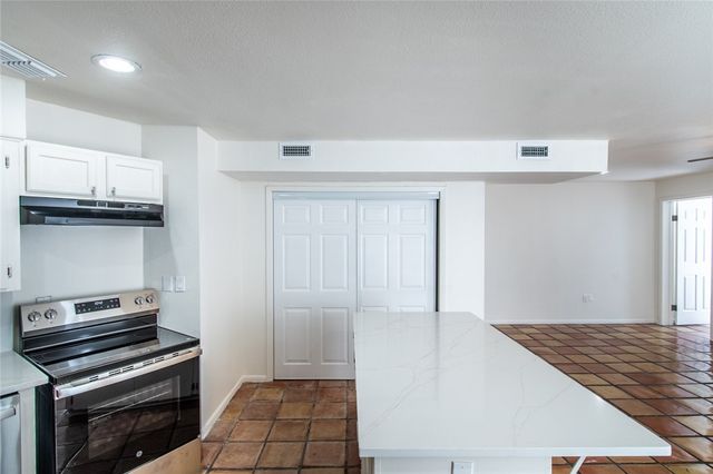 823 S Water St 1A, Corpus Christi, TX 78401