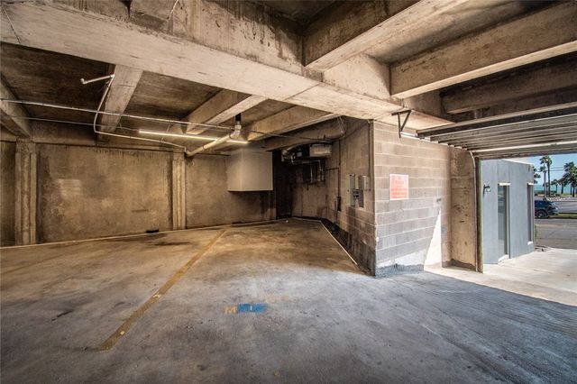 823 S Water St 1A, Corpus Christi, TX 78401