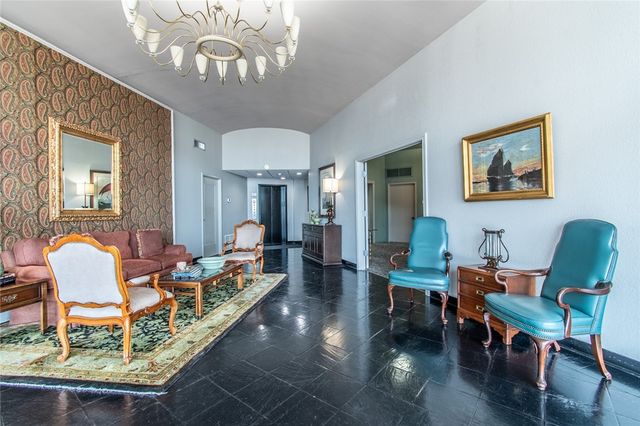 823 S Water St 1A, Corpus Christi, TX 78401