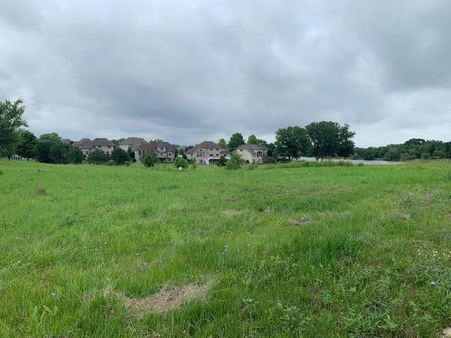 8211 Alexander Street, Schererville, IN 46375