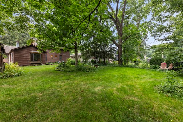 330 S Julian Street, Naperville, IL 60540