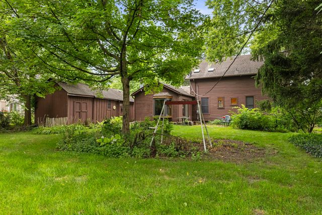 330 S Julian Street, Naperville, IL 60540