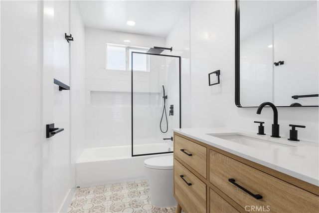 632 634 Truly, Vista, CA 92084