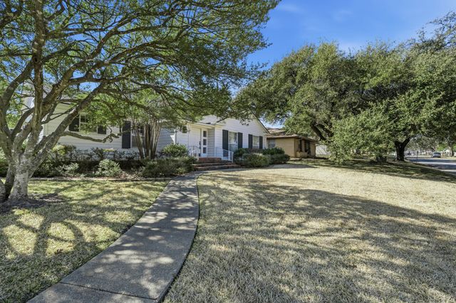 302 Carr Street, Hillsboro, TX 76645