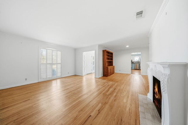 302 Carr Street, Hillsboro, TX 76645