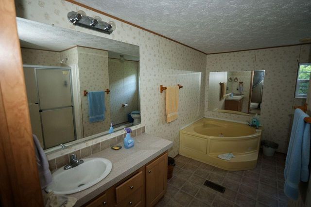 1331 house Road, London, KY 40741