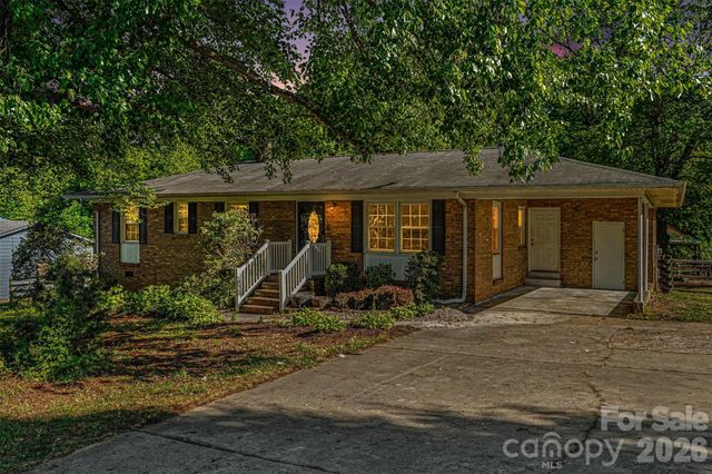 126 Terrace Road, Mooresville, NC 28117