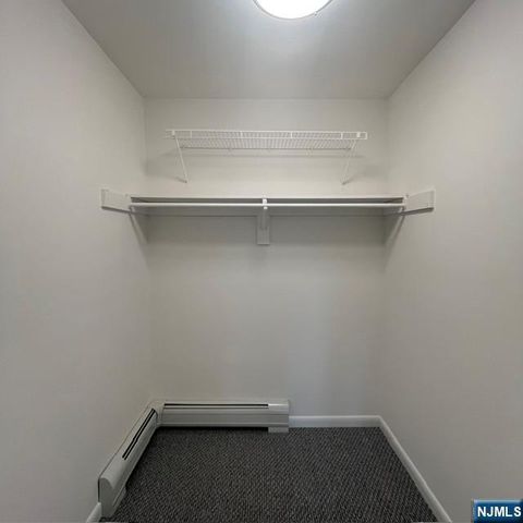 16 Elm Street 8, Bergenfield, NJ 07621