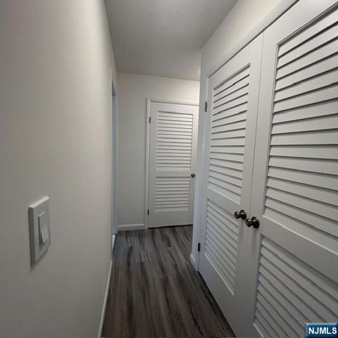 16 Elm Street 8, Bergenfield, NJ 07621