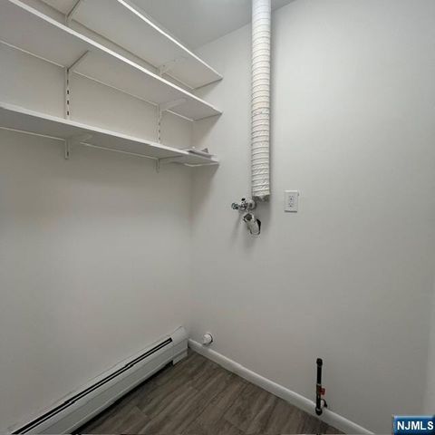 16 Elm Street 8, Bergenfield, NJ 07621