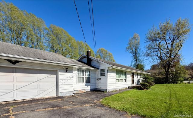 24 Cherry Lane, Ellenville, NY 12428