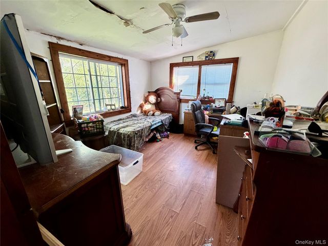 24 Cherry Lane, Ellenville, NY 12428