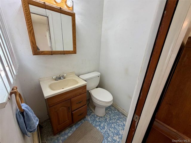 24 Cherry Lane, Ellenville, NY 12428