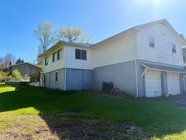 24 Cherry Lane, Ellenville, NY 12428