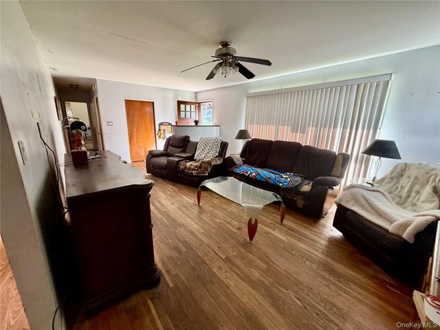 24 Cherry Lane, Ellenville, NY 12428