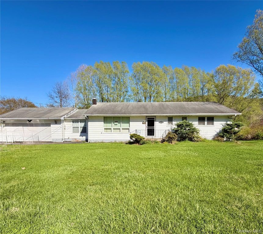 24 Cherry Lane, Ellenville, NY 12428