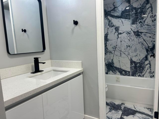 3250 NW 84th Avenue, Sunrise, FL 33351