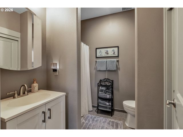 12115 Ne 104TH St, Vancouver, WA 98682
