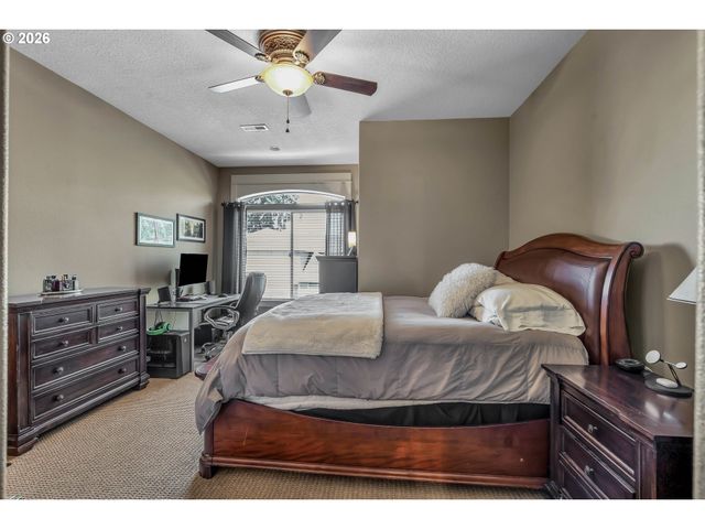 12115 Ne 104TH St, Vancouver, WA 98682