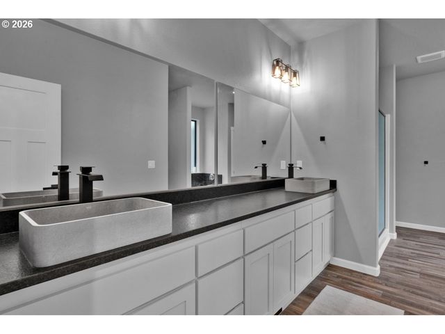 88390 BELLEVUE Dr, Florence, OR 97439