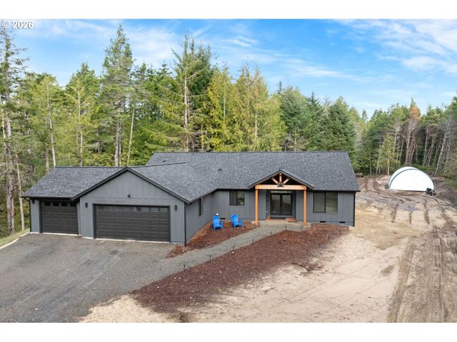88390 BELLEVUE Dr, Florence, OR 97439