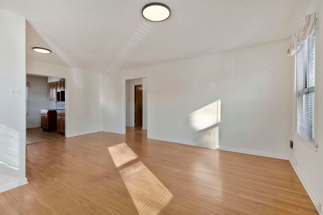 2118 S Pattie St, Wichita, KS 67211