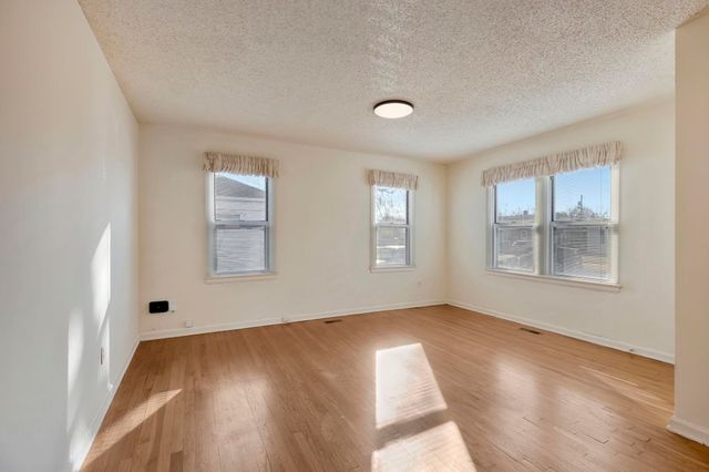 2118 S Pattie St, Wichita, KS 67211