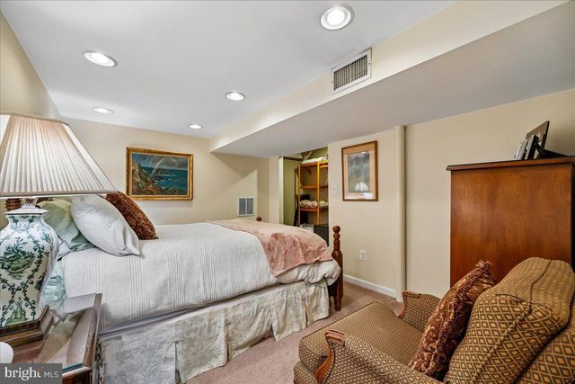 3220 BLUEFORD RD, Kensington, MD 20895