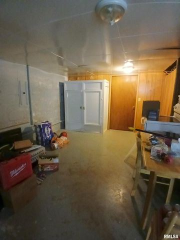 420 S 27TH Street, Herrin, IL 62948