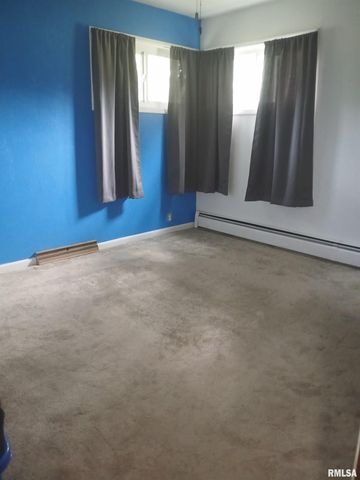 420 S 27TH Street, Herrin, IL 62948