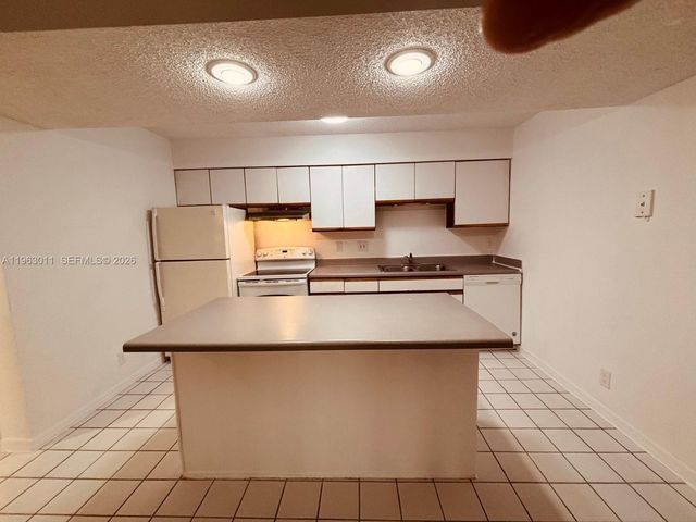 3985 W Mcnab Rd A304, Pompano Beach, FL 33069