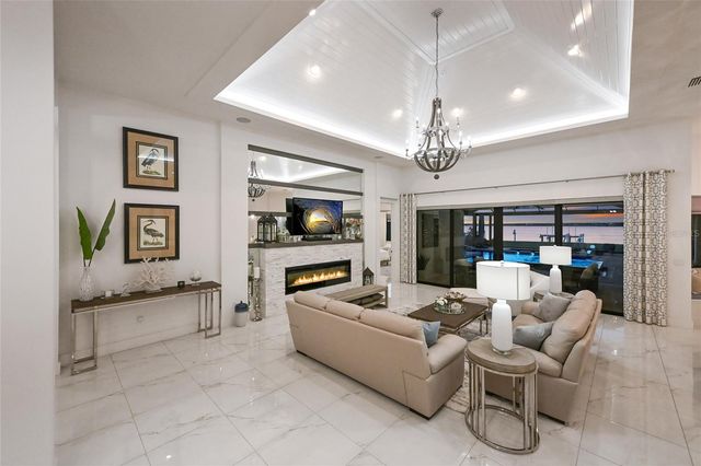 700 REGATTA WAY, Bradenton, FL 34208