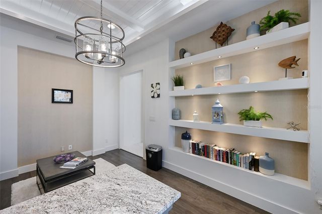 700 REGATTA WAY, Bradenton, FL 34208