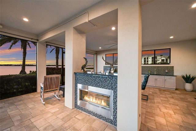 700 REGATTA WAY, Bradenton, FL 34208