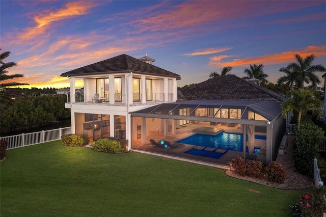 700 REGATTA WAY, Bradenton, FL 34208