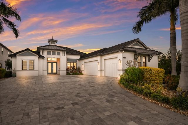 700 REGATTA WAY, Bradenton, FL 34208