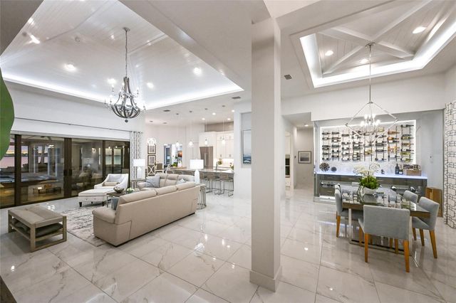 700 REGATTA WAY, Bradenton, FL 34208