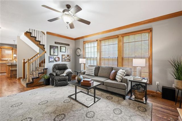 11247 W 116th Terrace, Overland Park, KS 66210