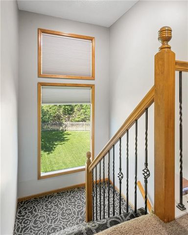 11247 W 116th Terrace, Overland Park, KS 66210